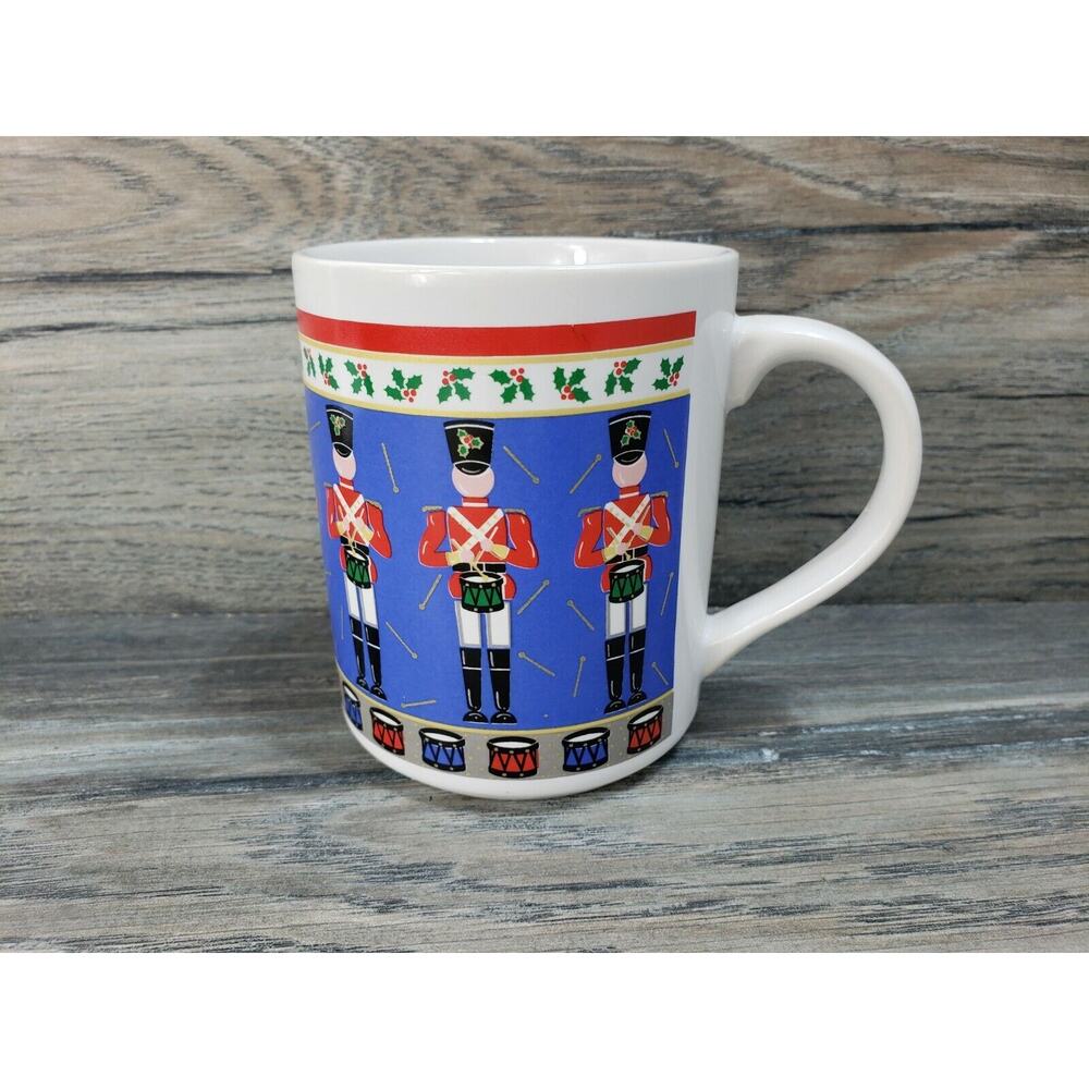 Wang's international inc 1999 Marching Soldiers Holiday Coffee Mug